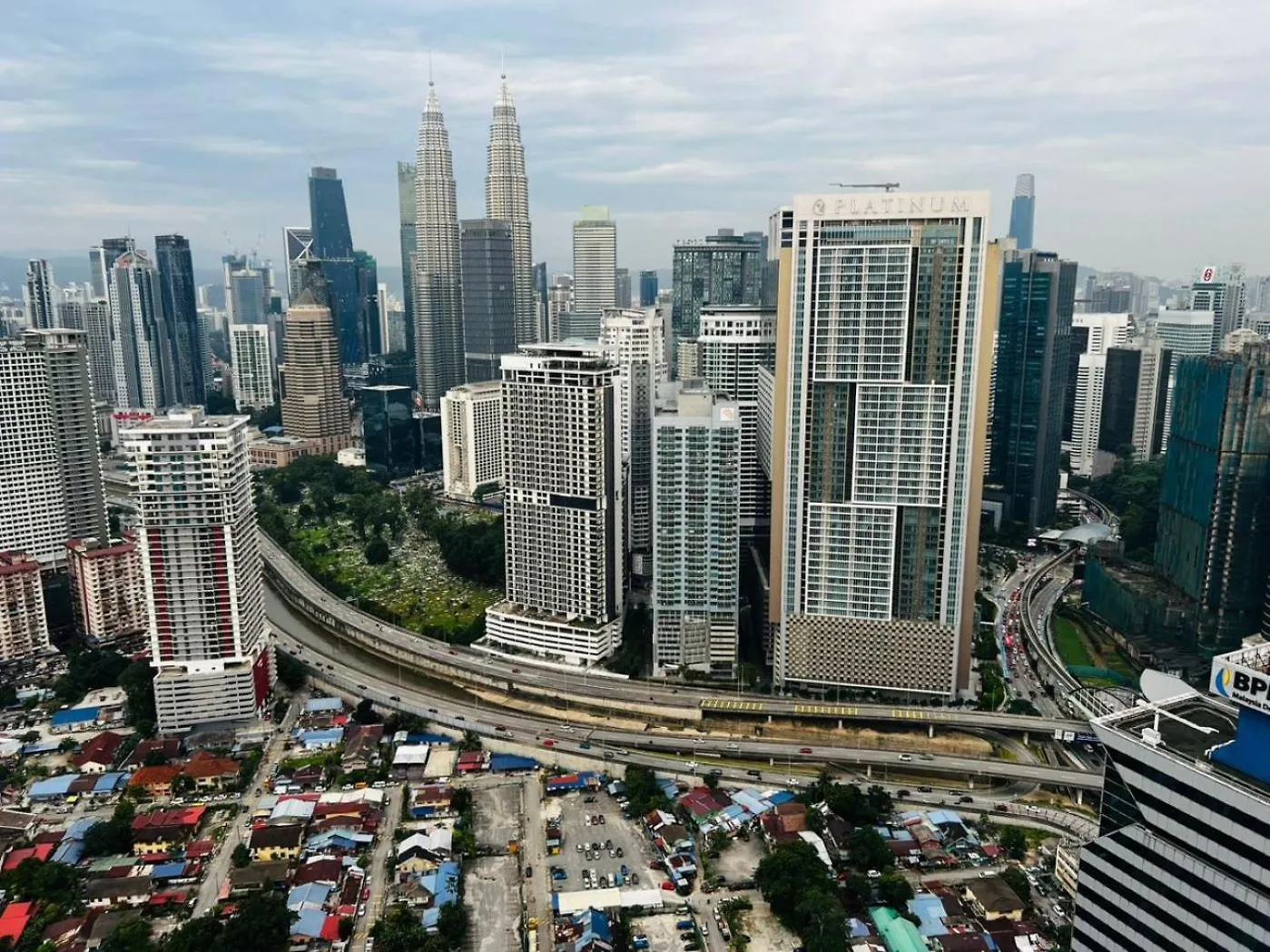 The Luxe Suites Infinitum Klcc Kuala Lumpur