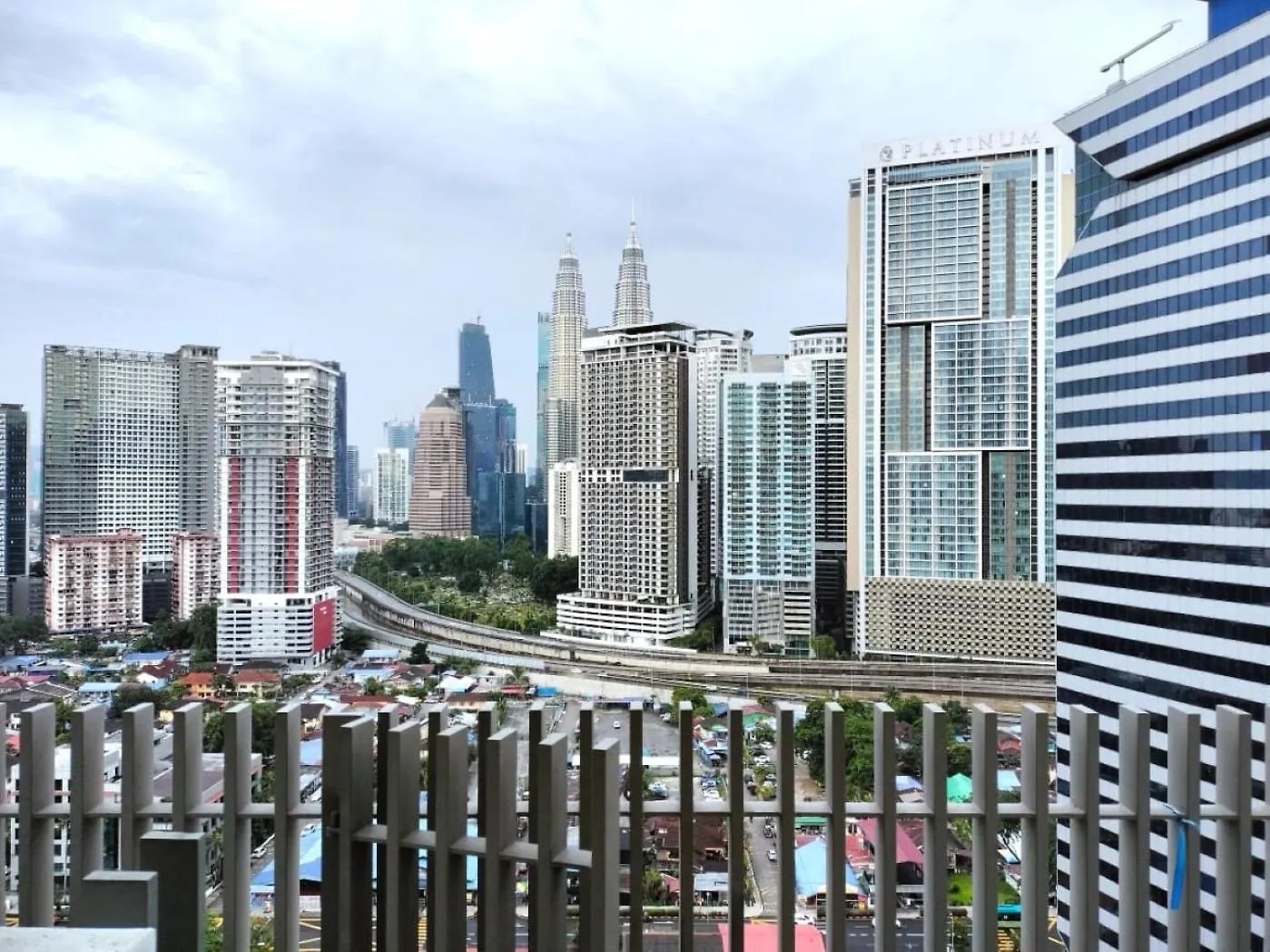 The Luxe Suites Infinitum Klcc Kuala Lumpur Malaysia