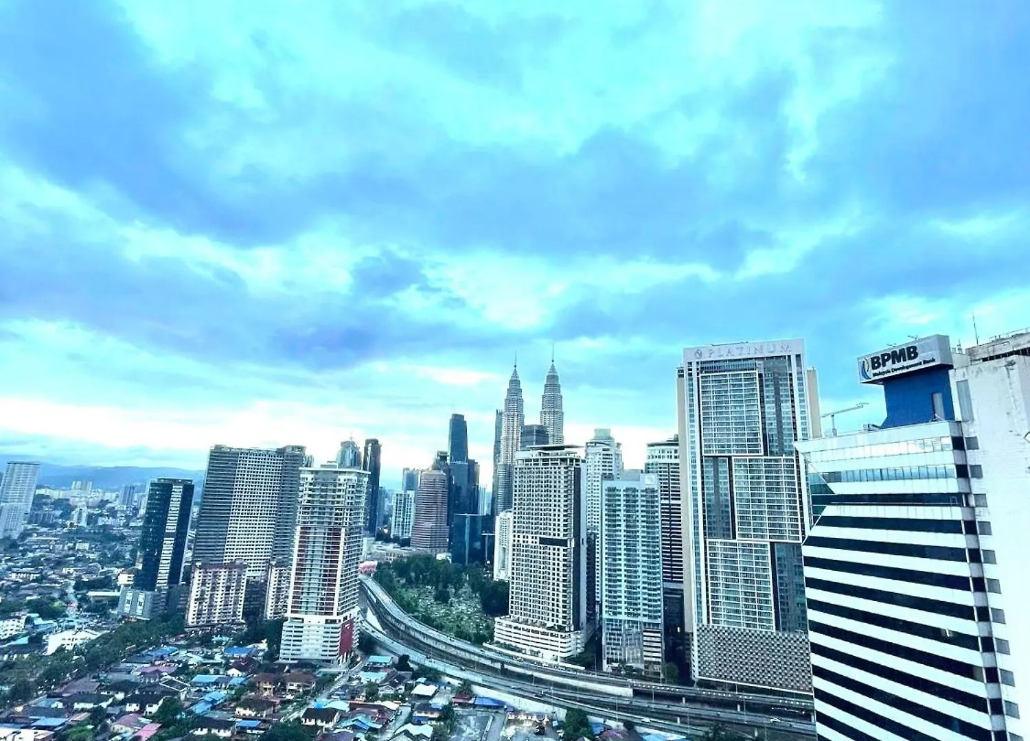 The Luxe Suites Infinitum Klcc Kuala Lumpur