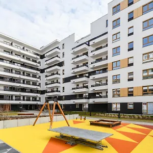 M&r Apartament: Premium Airport With Self Check-in Apartment Warsaw