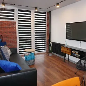 Metro Rondo Onz Apartment Warsaw